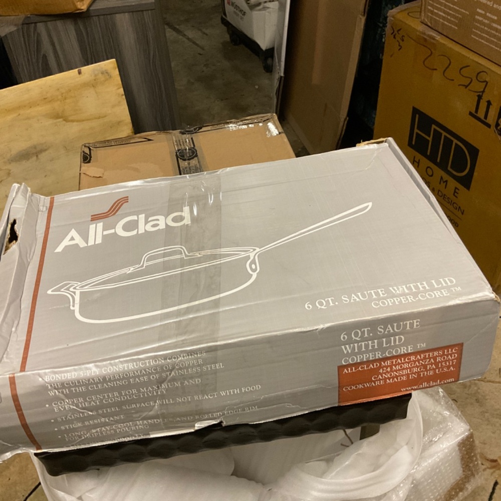 ALL-CLAD 6 QT SAUTÉ COPPER CORE WITH LID NEW - Picture 2 of 2